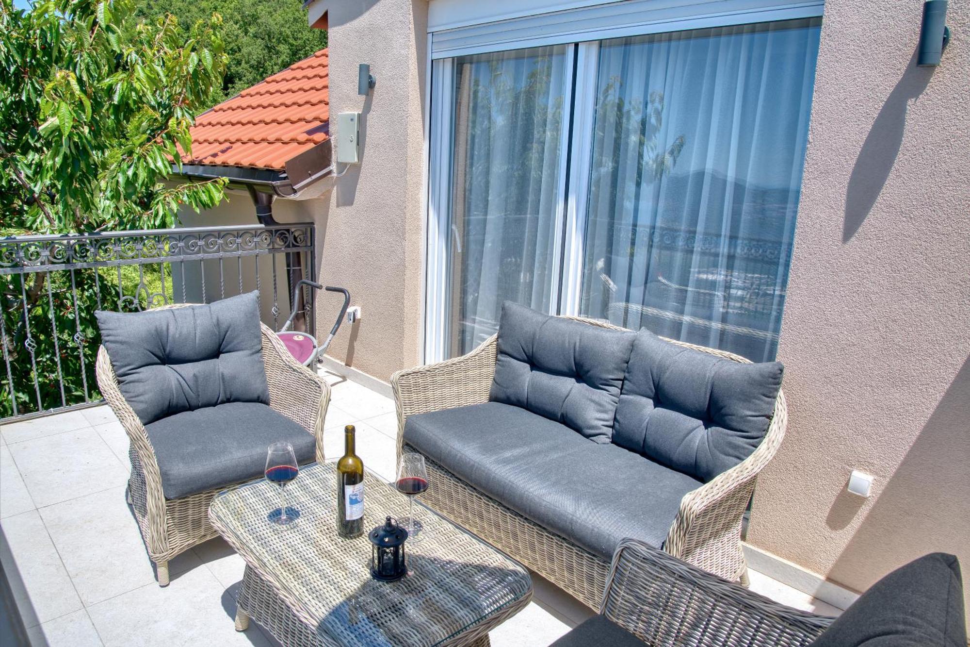 Apartment Paradise Котор Екстер'єр фото