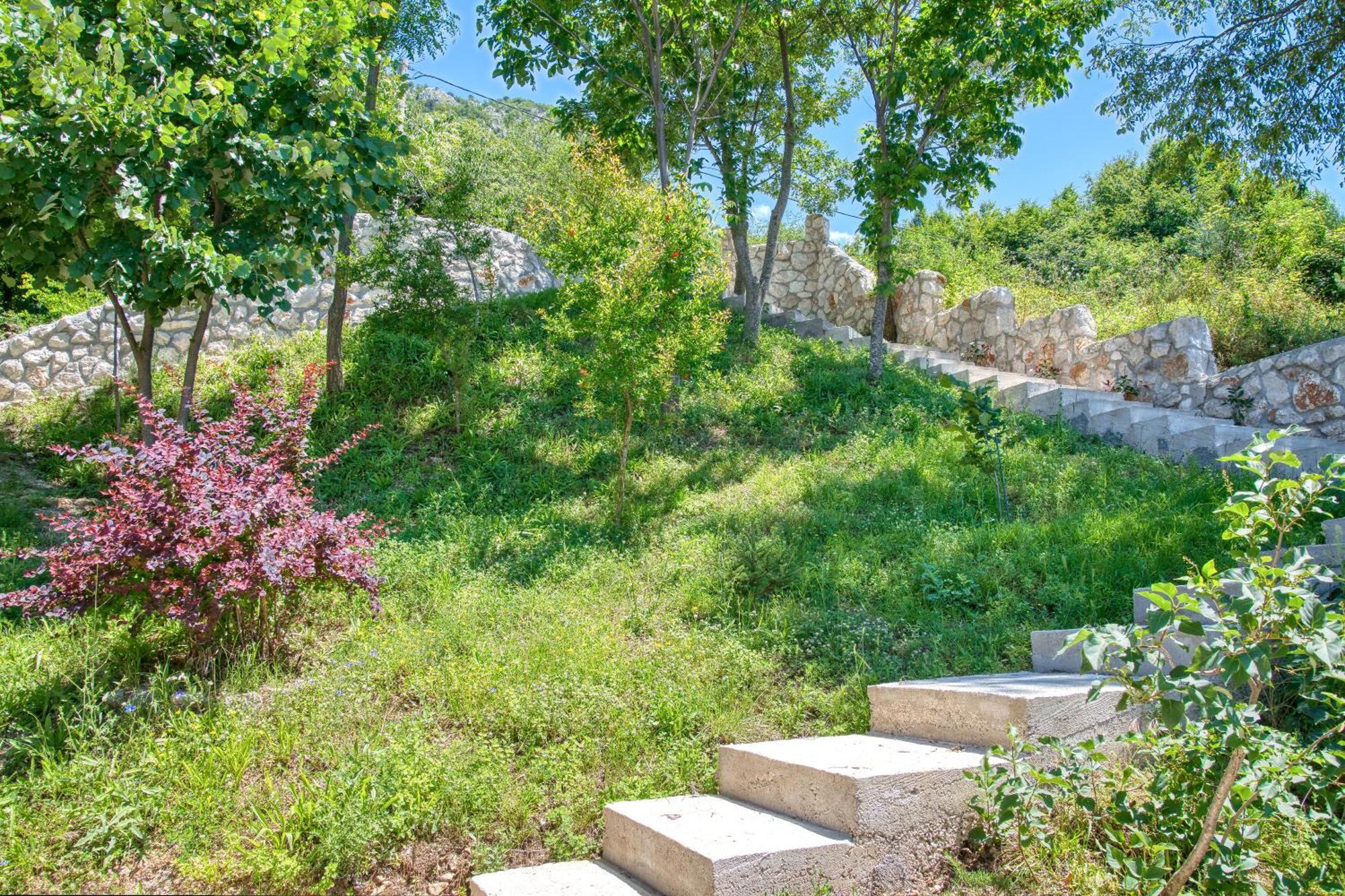 Apartment Paradise Котор Екстер'єр фото