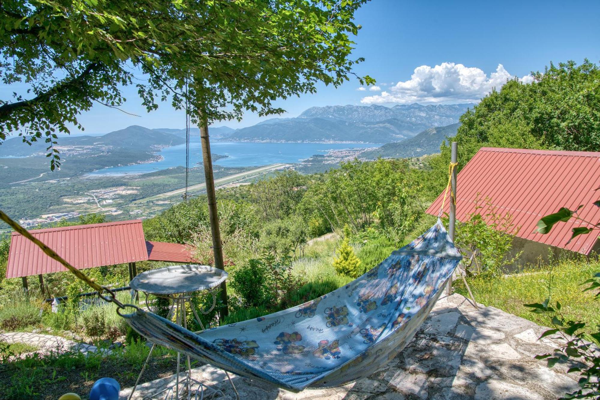 Apartment Paradise Котор Екстер'єр фото