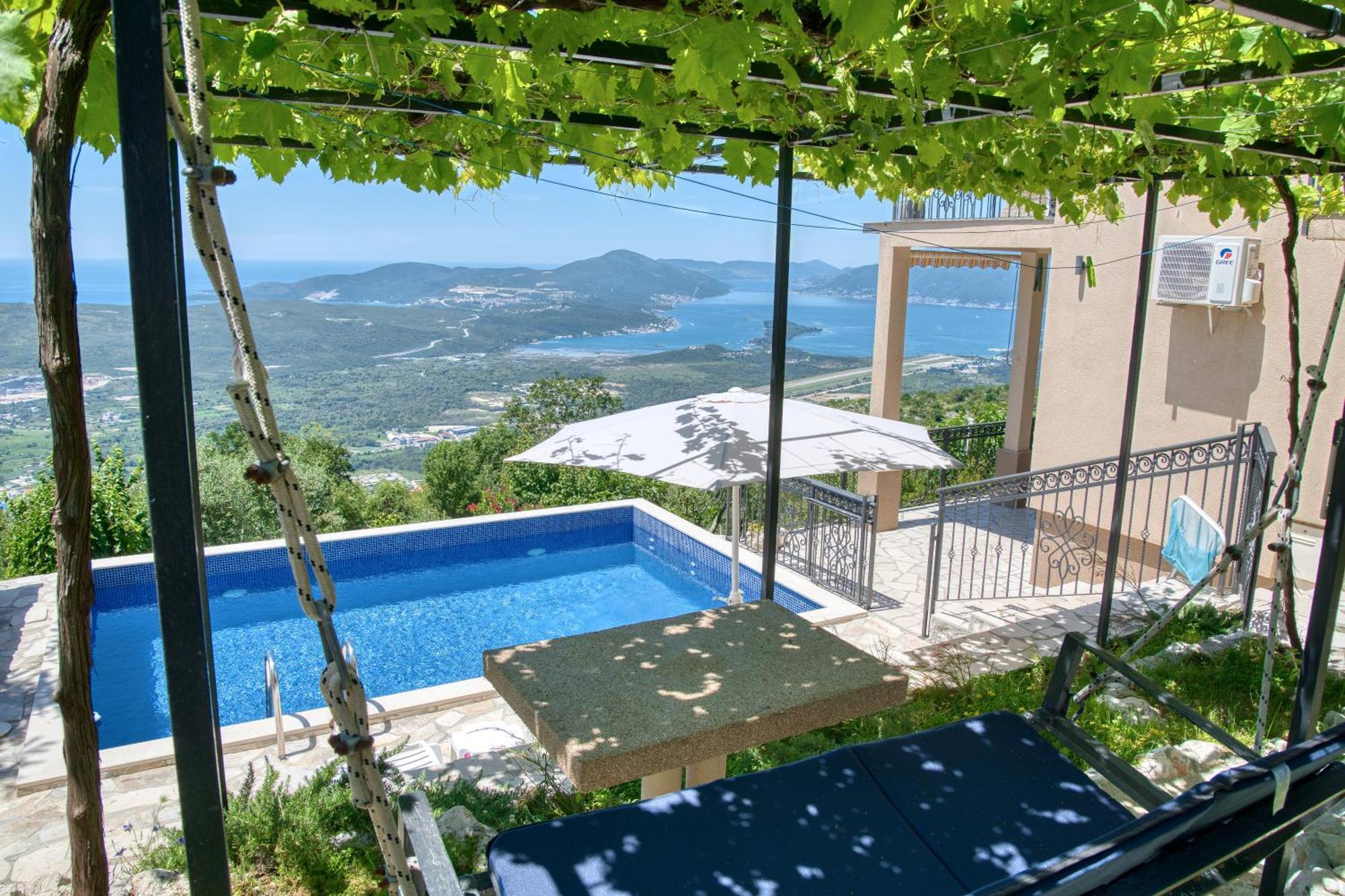 Apartment Paradise Котор Екстер'єр фото