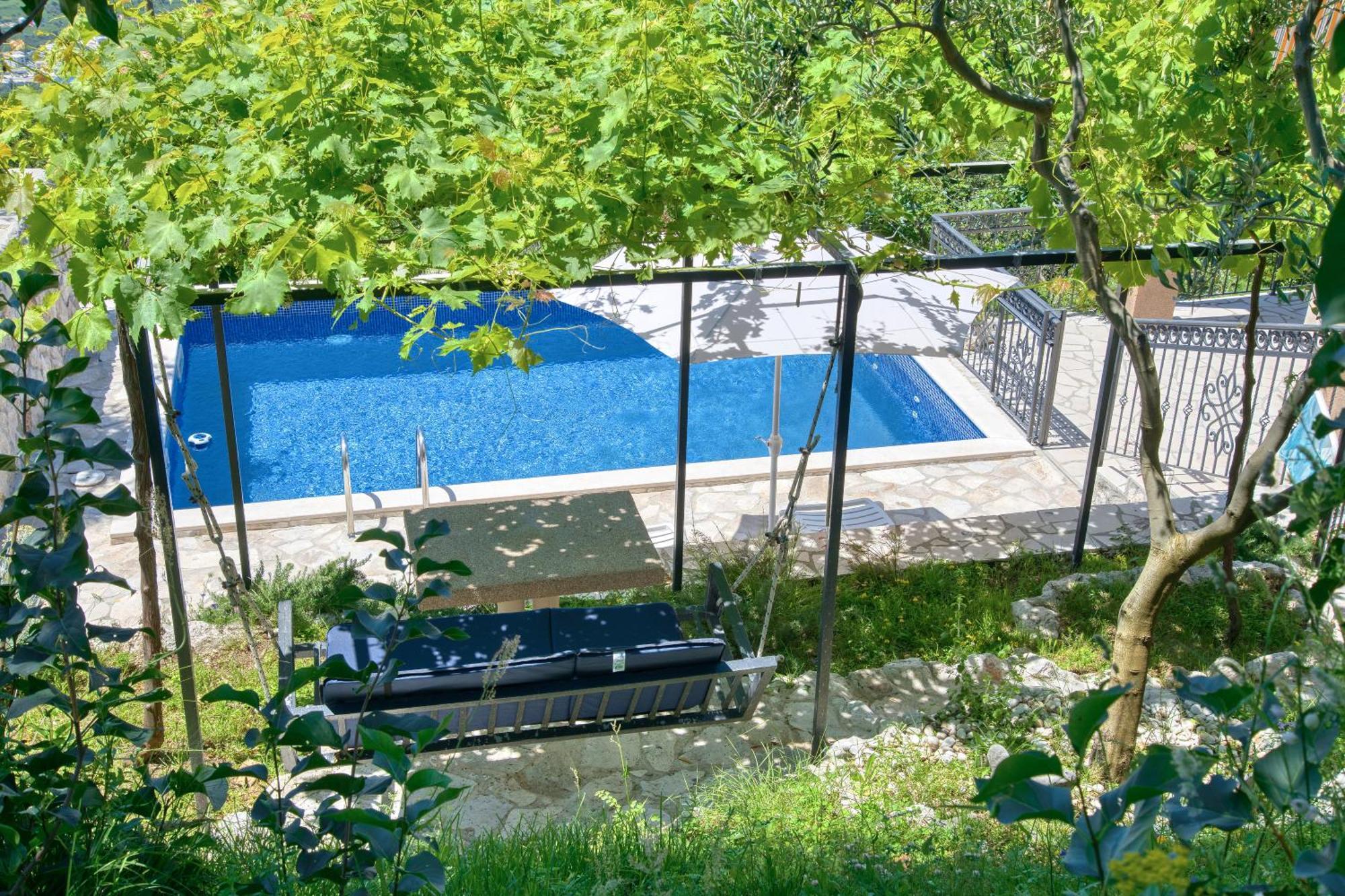 Apartment Paradise Котор Екстер'єр фото
