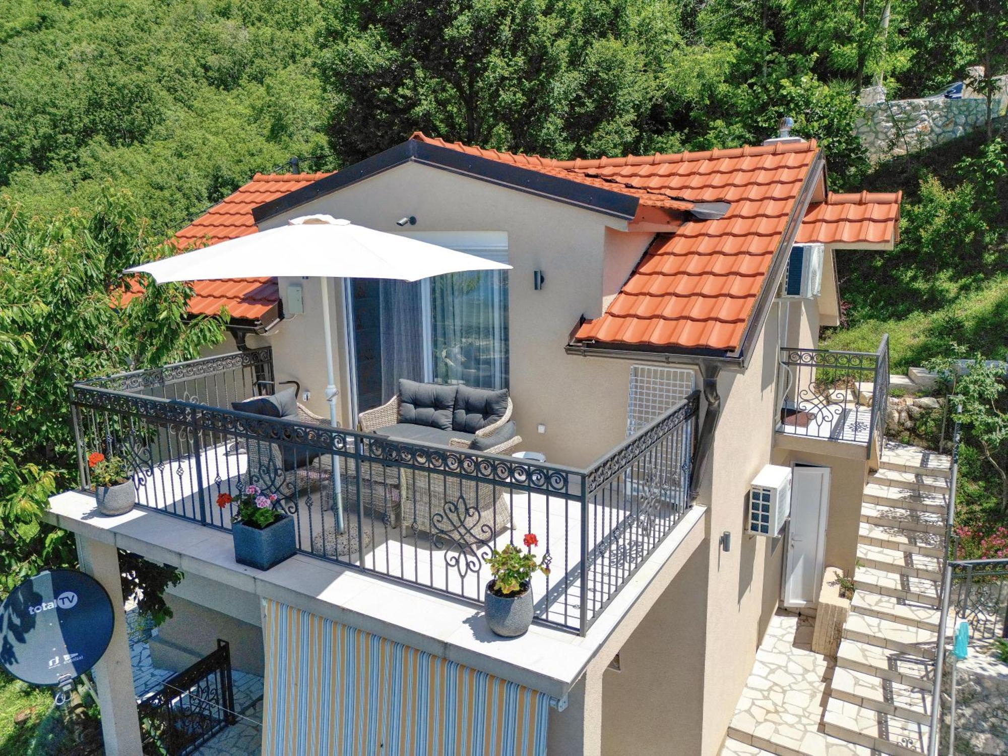 Apartment Paradise Котор Екстер'єр фото